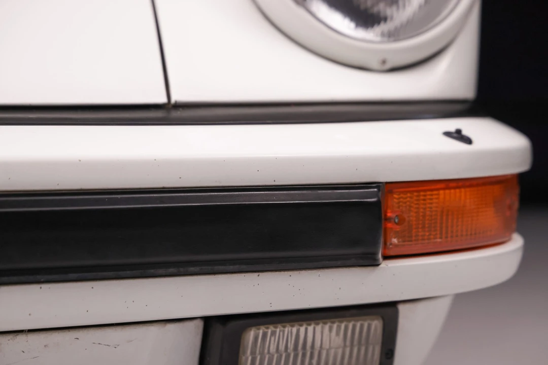 1985 Porsche 911 Carrera 3.2 - Image 26 of 31