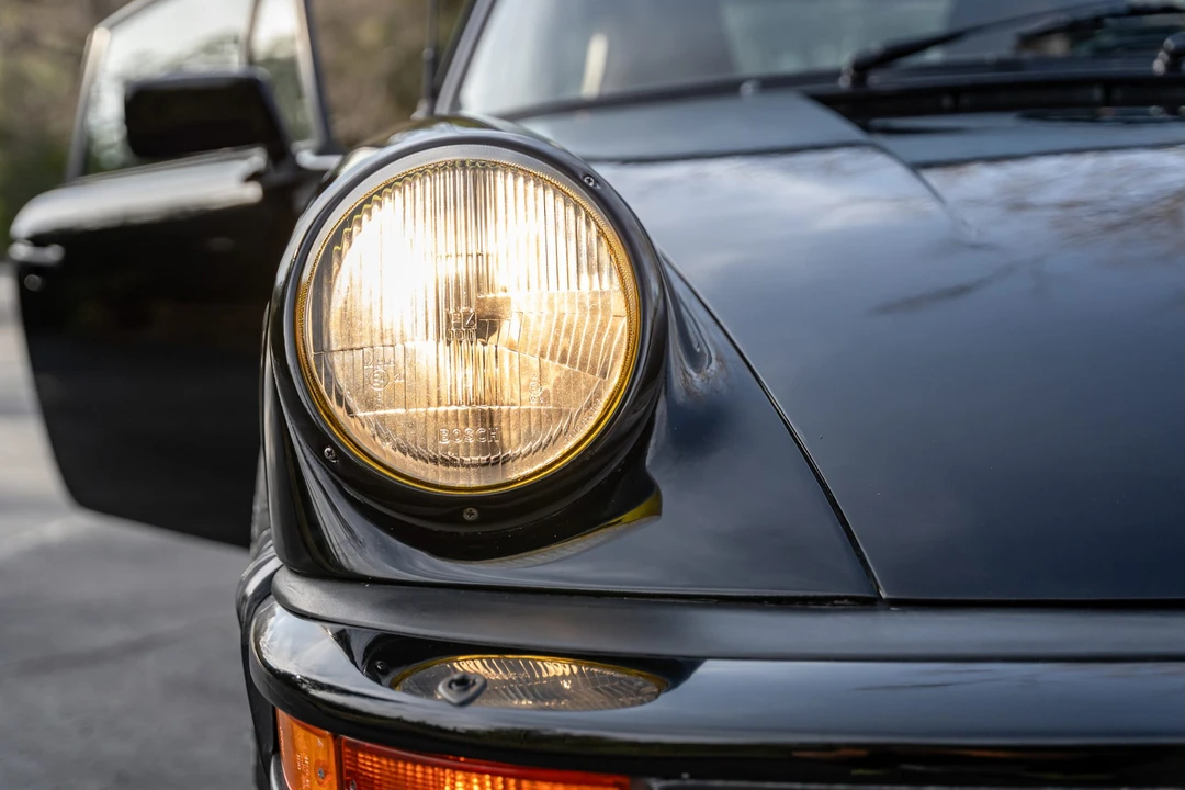 1985 Porsche 911 Carrera 3.2 - Image 22 of 31