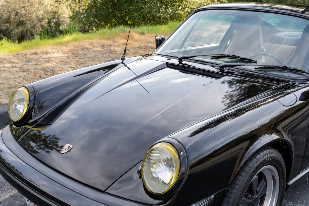 1985 Porsche 911 Carrera 3.2 - Image 13 of 31