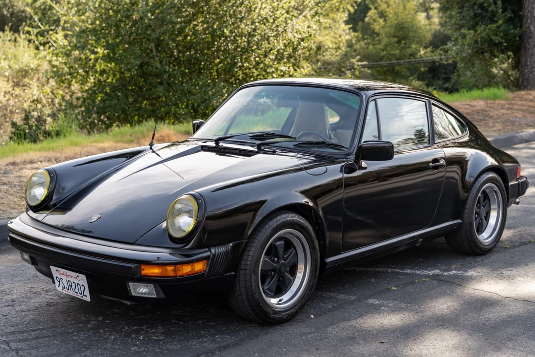 1985 Porsche 911 Carrera 3.2 - Image 1 of 31