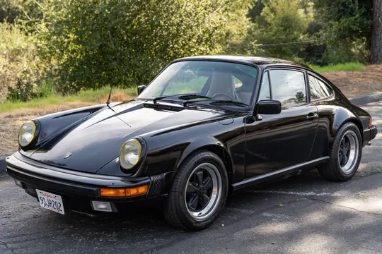 1985 Porsche 911 Carrera Coupe