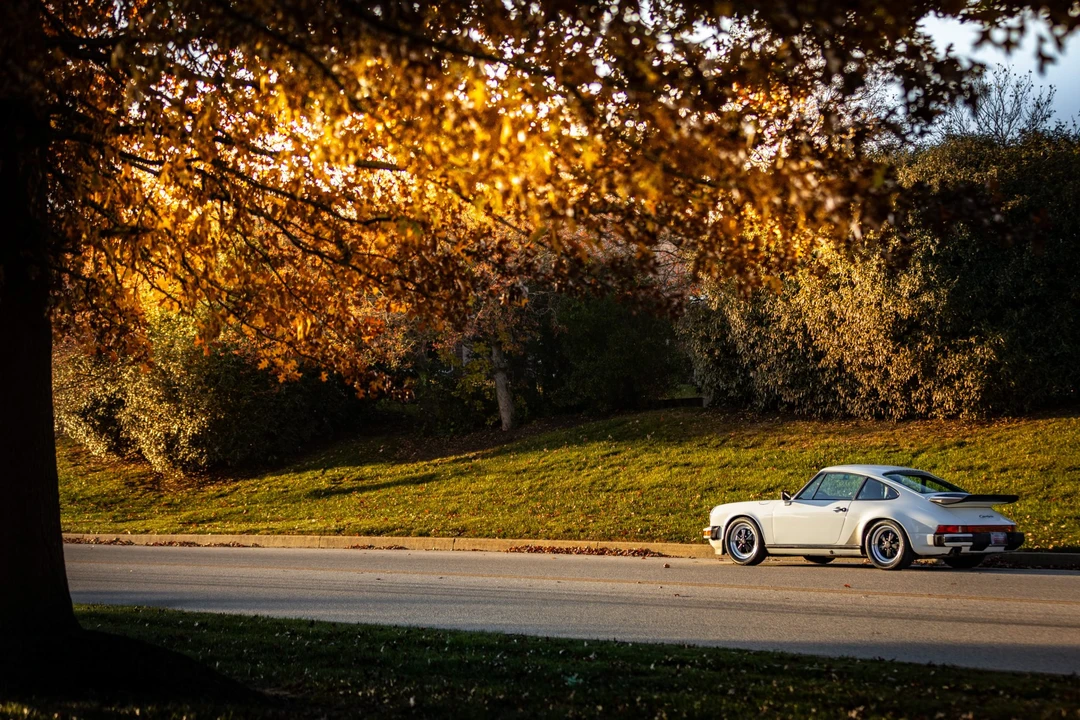 1985 Porsche 911 Carrera 3.2 - Image 25 of 31