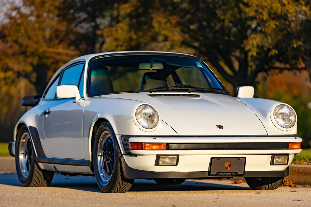 1985 Porsche 911 Carrera 3.2 - Image 9 of 31