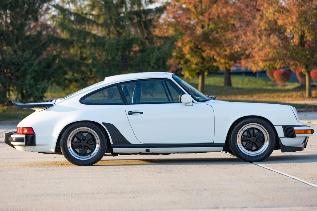1985 Porsche 911 Carrera 3.2 - Image 16 of 31