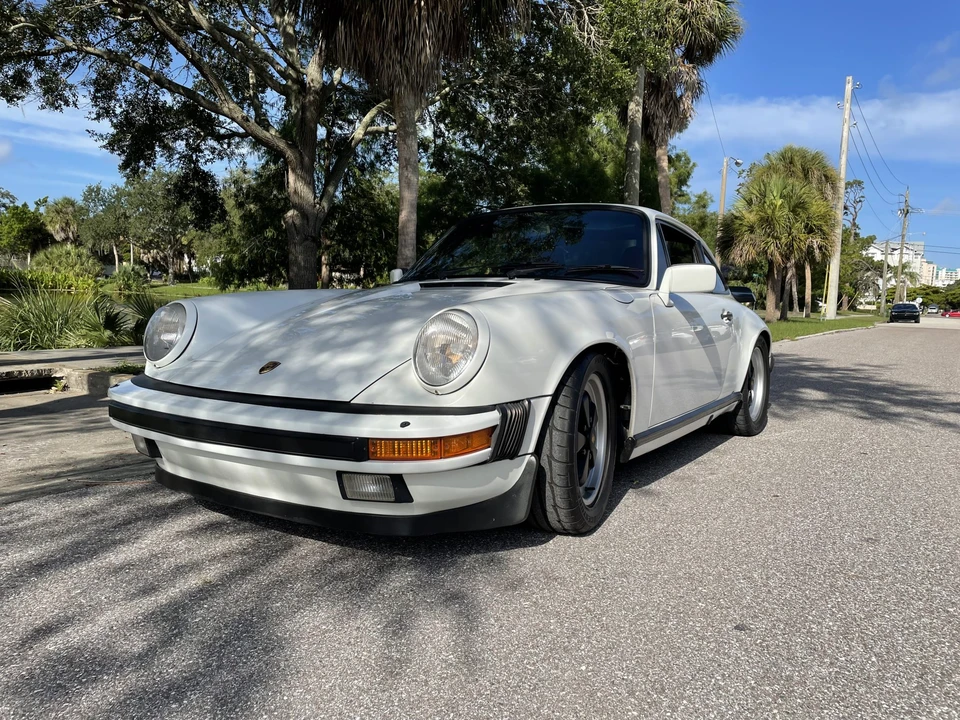 1985 Porsche 911 Carrera 3.2 - Image 15 of 31