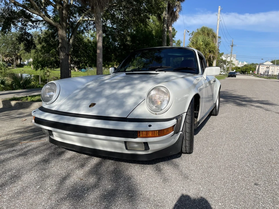 1985 Porsche 911 Carrera 3.2 - Image 14 of 31