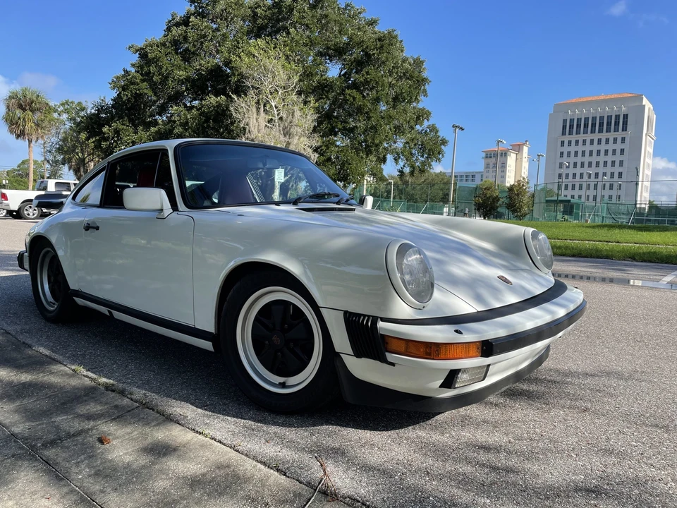 1985 Porsche 911 Carrera 3.2 - Image 7 of 31
