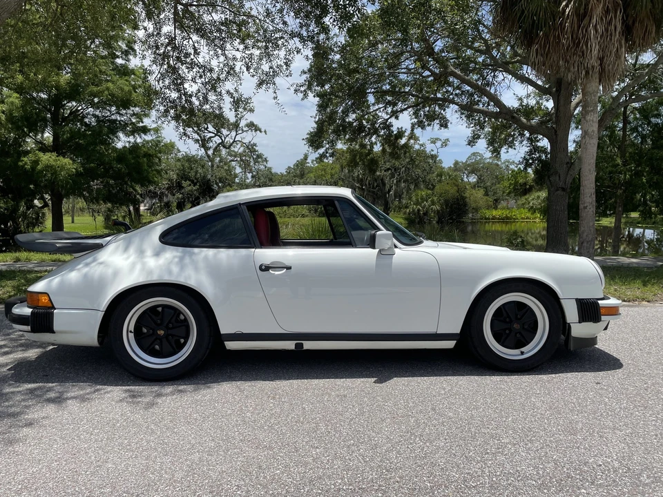1985 Porsche 911 Carrera 3.2 - Image 2 of 31