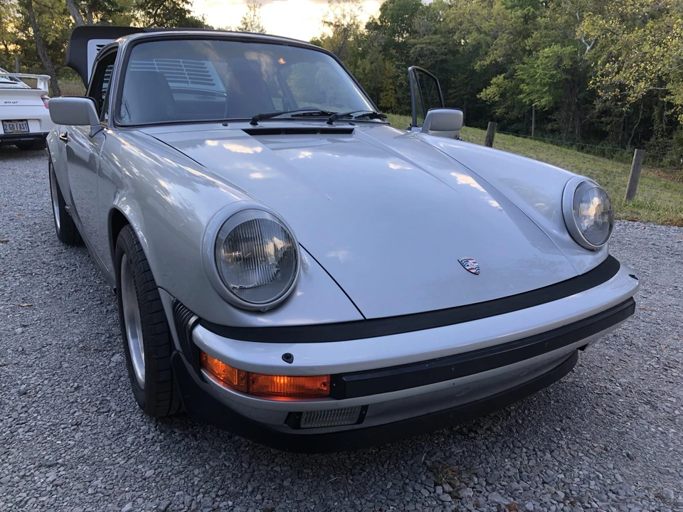1985 Porsche 911 Carrera 3.2 - Image 29 of 31