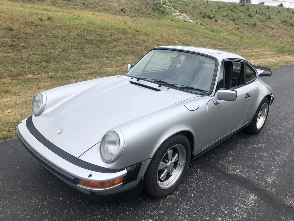 1985 Porsche 911 Carrera 3.2 - Image 9 of 31