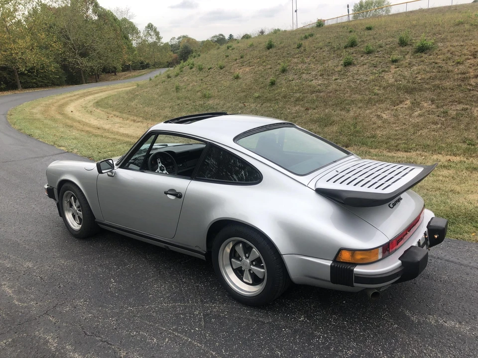 1985 Porsche 911 Carrera 3.2 - Image 10 of 31