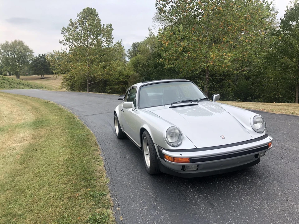 1985 Porsche 911 Carrera 3.2 - Image 20 of 31
