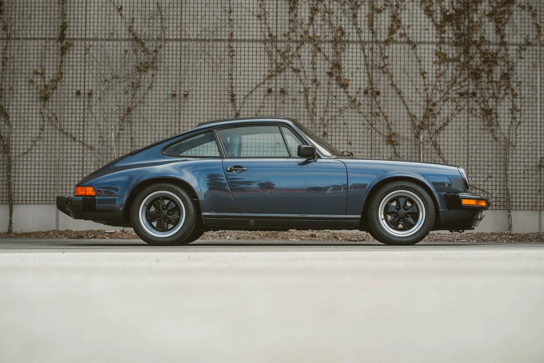 1985 Porsche 911 Carrera 3.2 - Image 24 of 31