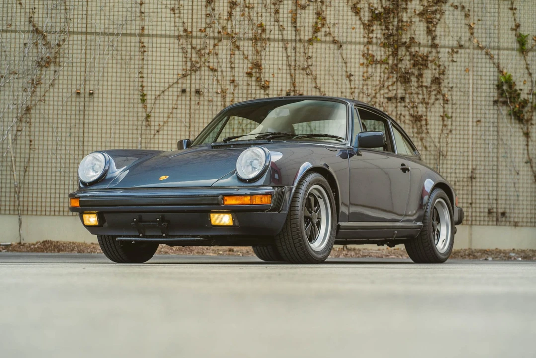 1985 Porsche 911 Carrera 3.2 - Image 5 of 31