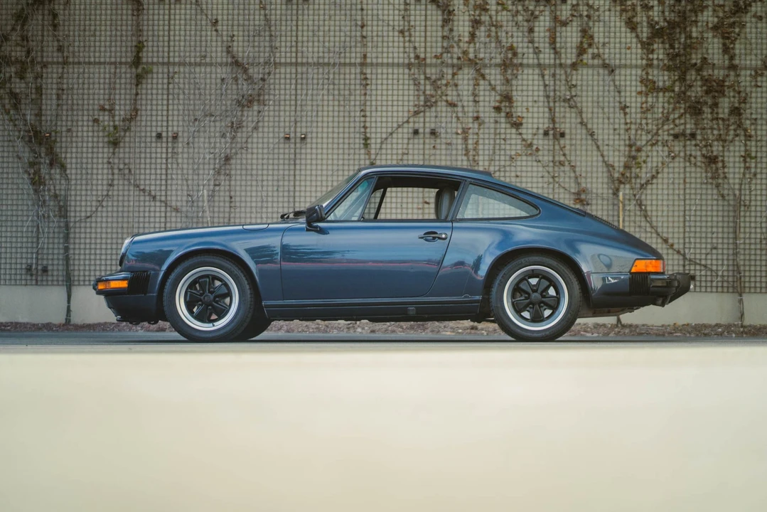 1985 Porsche 911 Carrera 3.2 - Image 9 of 31