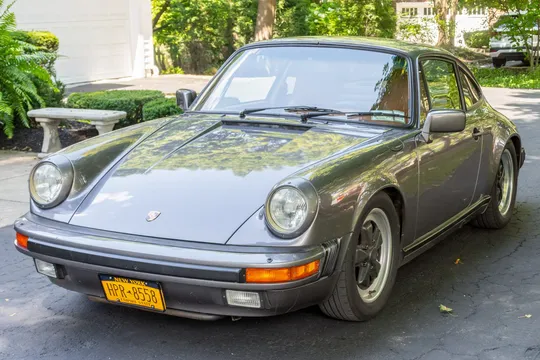 1985 Porsche 911 Carrera Coupe