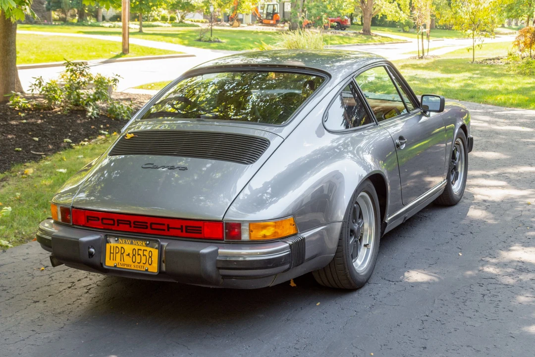 1985 Porsche 911 Carrera 3.2 - Image 7 of 31