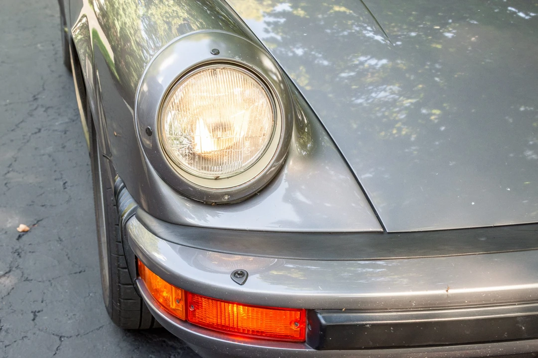 1985 Porsche 911 Carrera 3.2 - Image 25 of 31