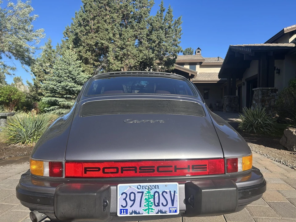 1985 Porsche 911 Carrera 3.2 - Image 25 of 31