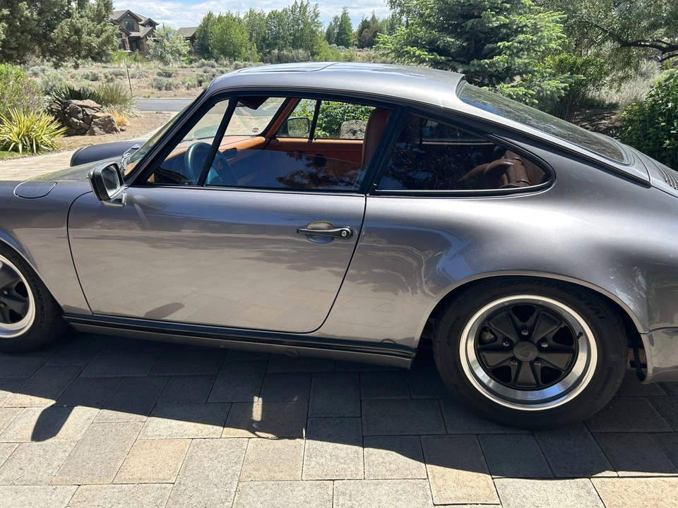 1985 Porsche 911 Carrera 3.2 - Image 13 of 31