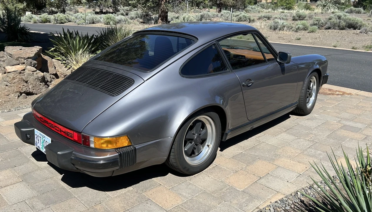 1985 Porsche 911 Carrera 3.2 - Image 16 of 31