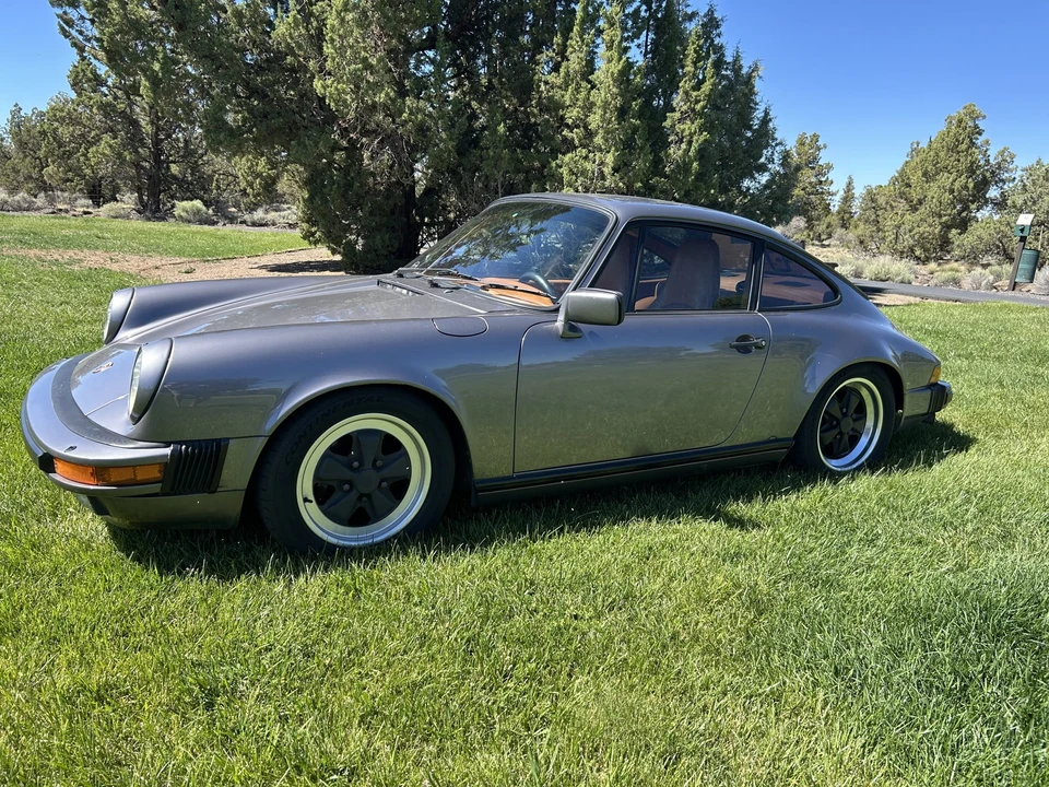 1985 Porsche 911 Carrera 3.2 - Image 2 of 31