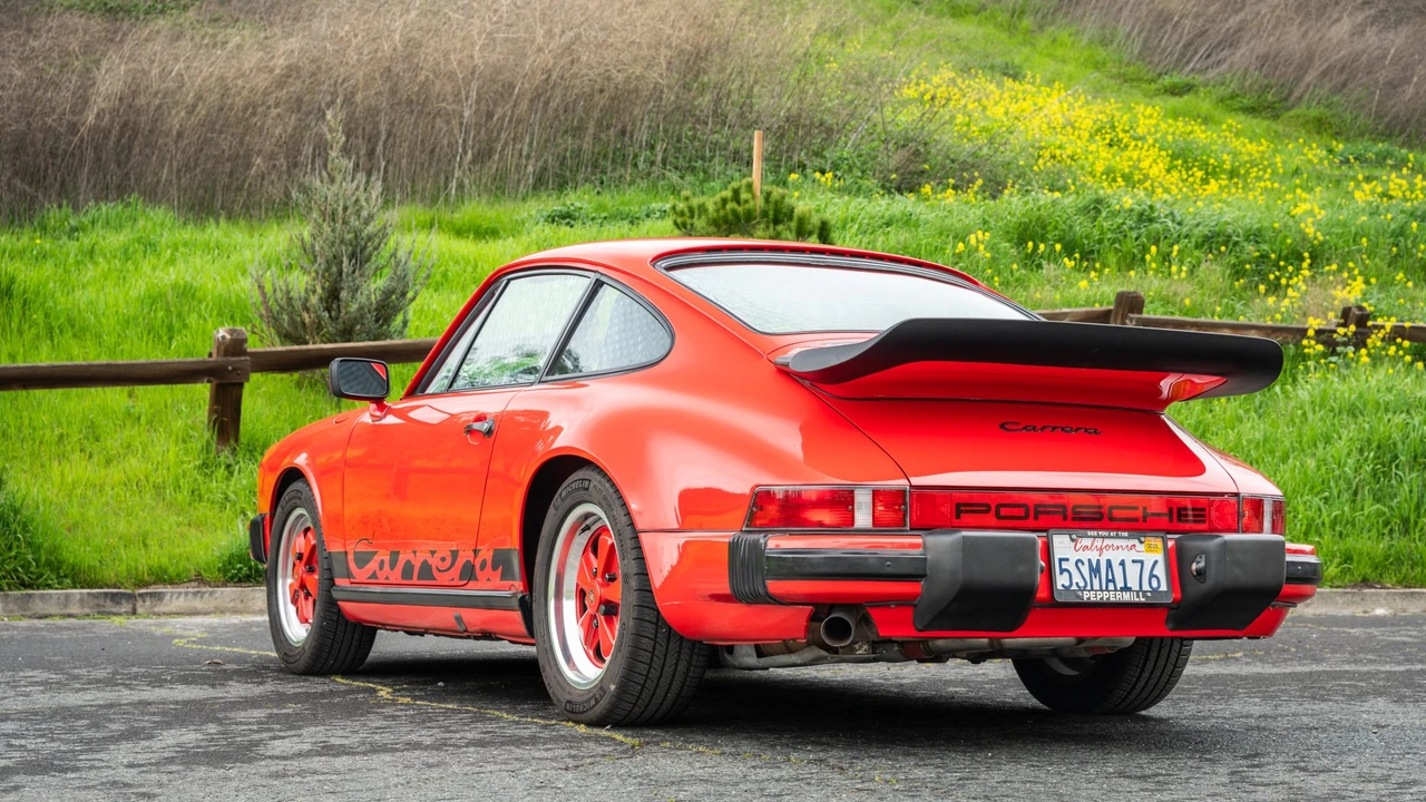 1985 Porsche 911 Carrera 3.2 - Image 15 of 31