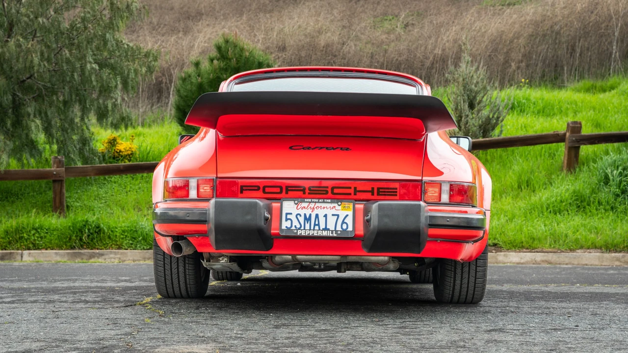 1985 Porsche 911 Carrera 3.2 - Image 14 of 31