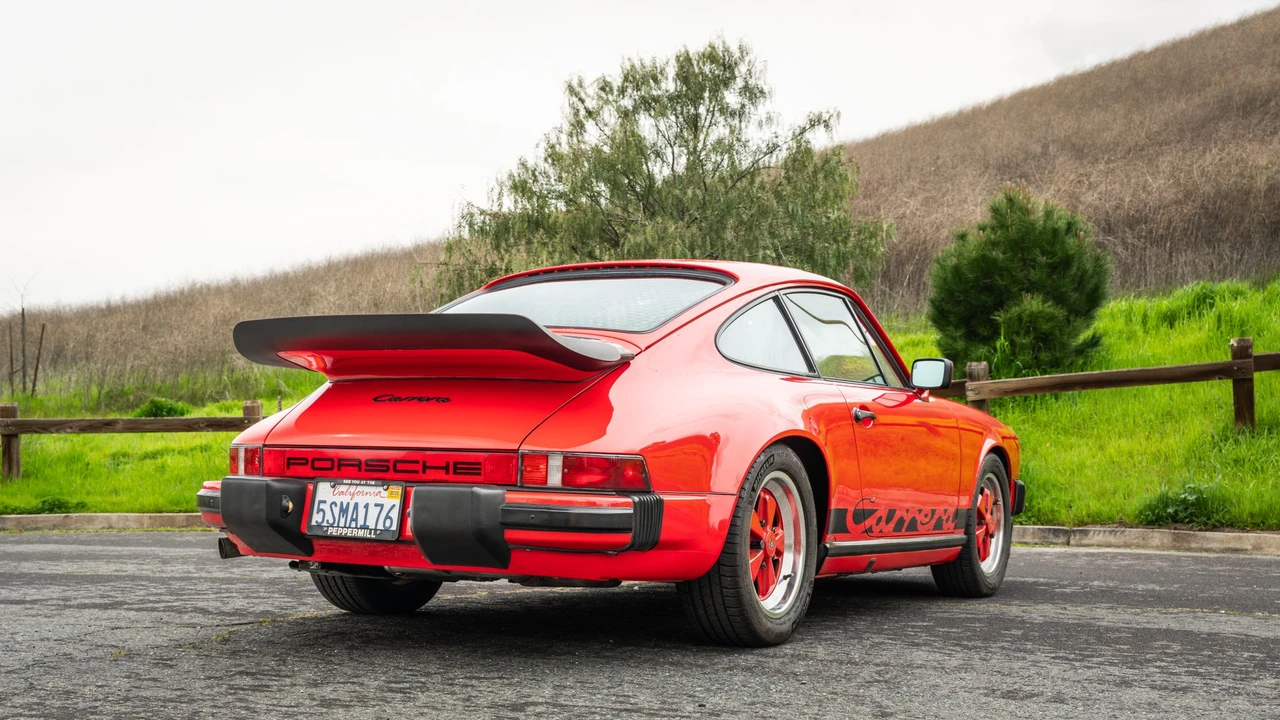 1985 Porsche 911 Carrera 3.2 - Image 12 of 31