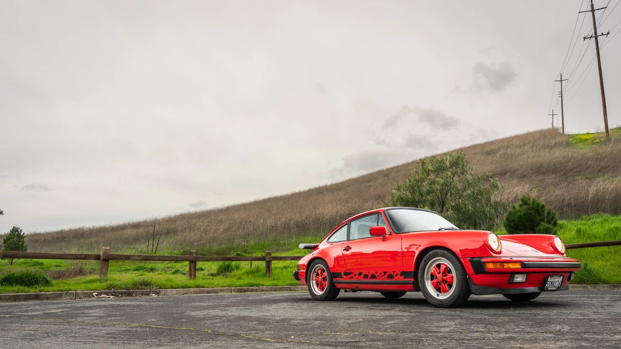 1985 Porsche 911 Carrera 3.2 - Image 8 of 31