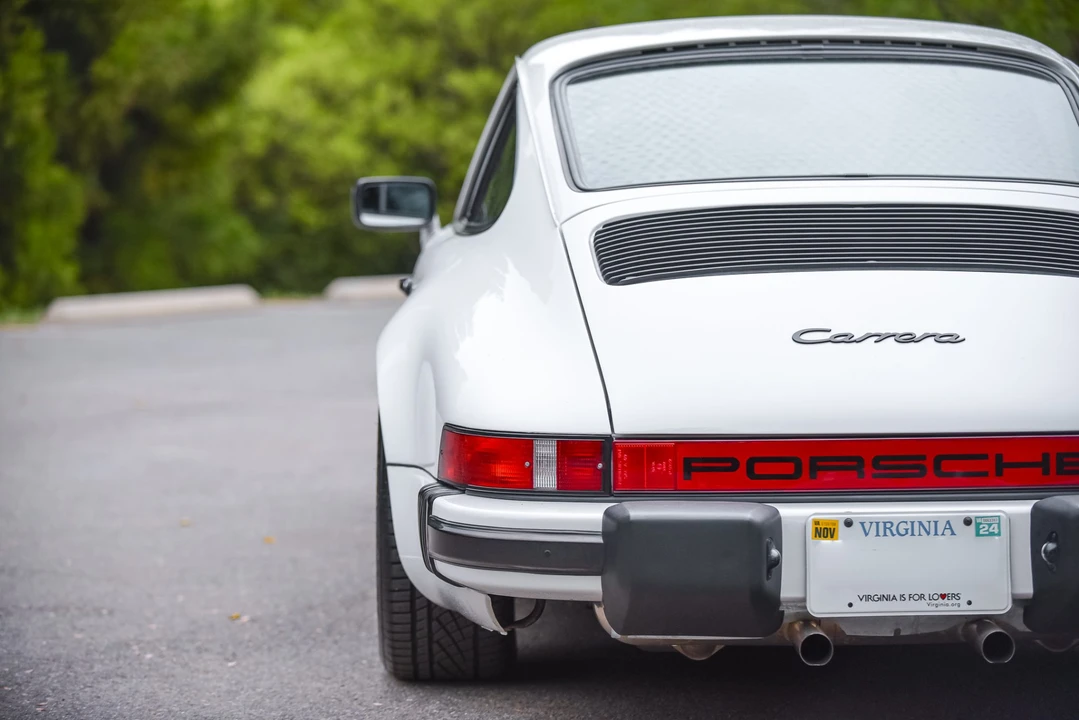 1985 Porsche 911 Carrera 3.2 - Image 26 of 31