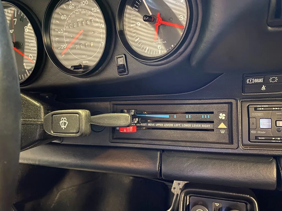 1985 Porsche 911 Carrera 3.2 - Image 24 of 31