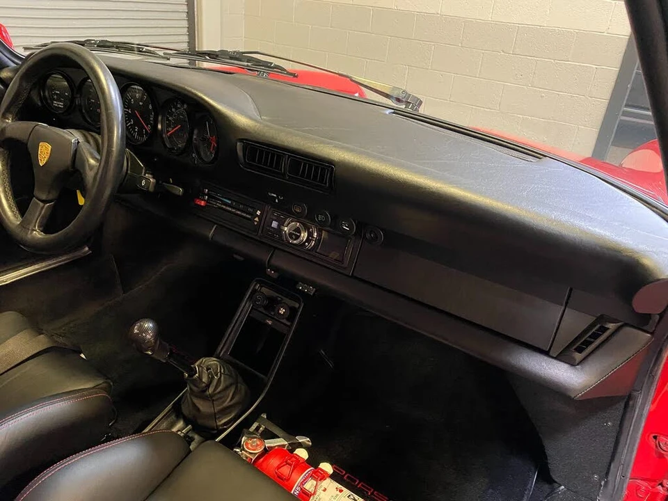 1985 Porsche 911 Carrera 3.2 - Image 21 of 31