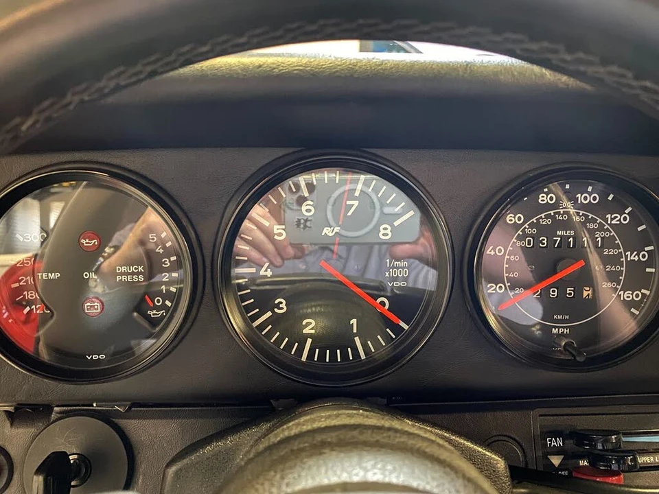 1985 Porsche 911 Carrera 3.2 - Image 30 of 31
