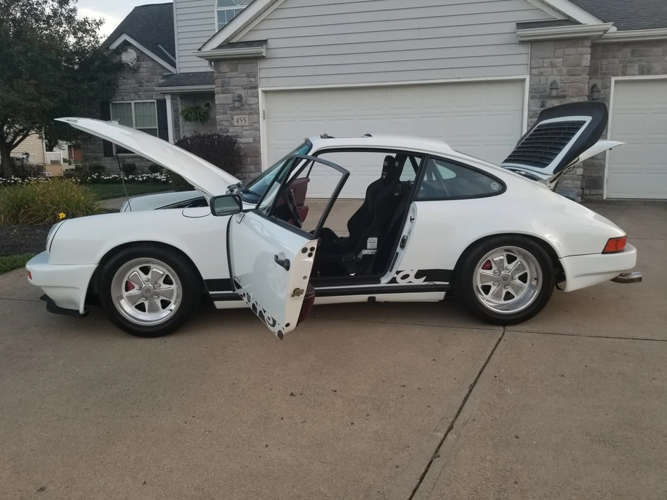 1985 Porsche 911 Carrera 3.2 - Image 15 of 31