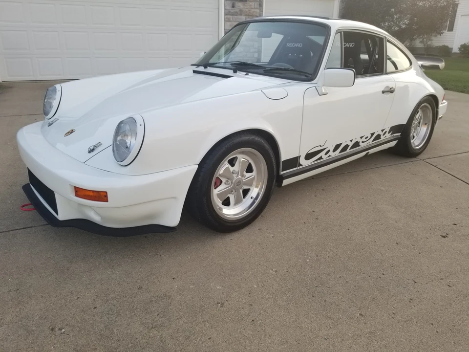 1985 Porsche 911 Carrera 3.2 - Image 2 of 31