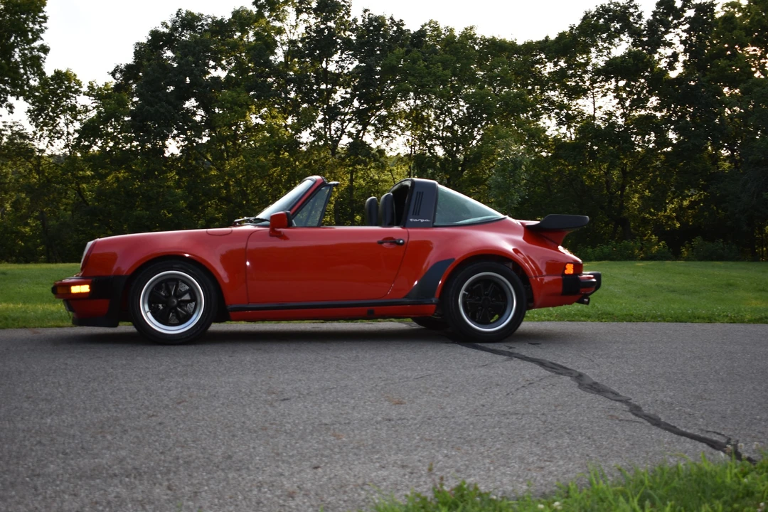1985 Porsche 911 Carrera 3.2 - Image 4 of 31