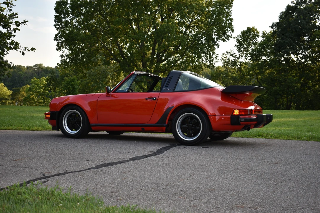 1985 Porsche 911 Carrera 3.2 - Image 6 of 31