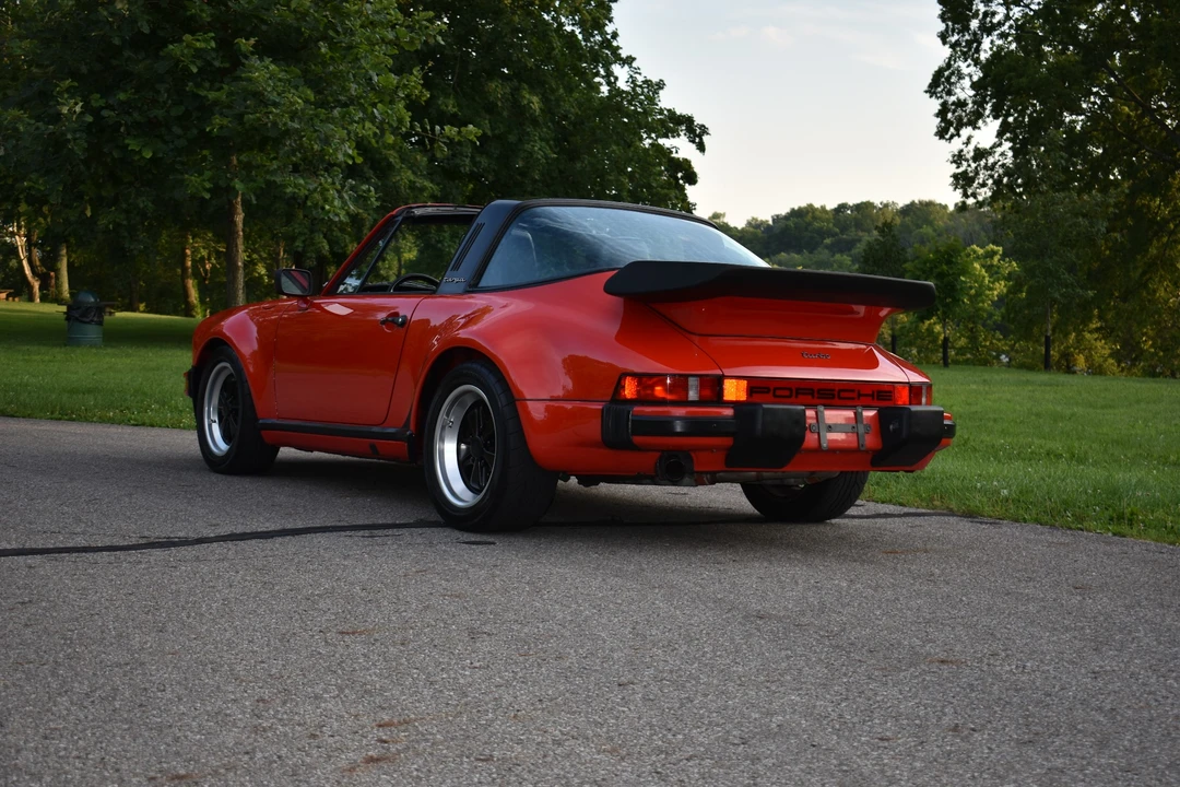 1985 Porsche 911 Carrera 3.2 - Image 8 of 31