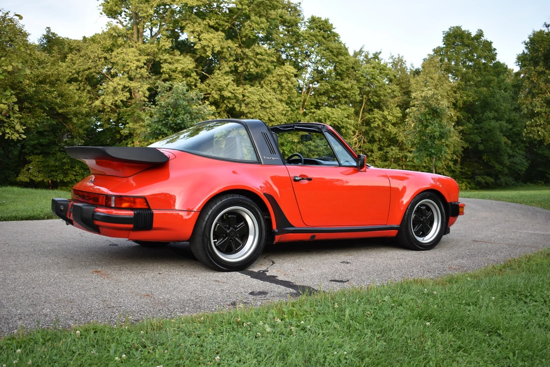 1985 Porsche 911 Carrera 3.2 - Image 12 of 31