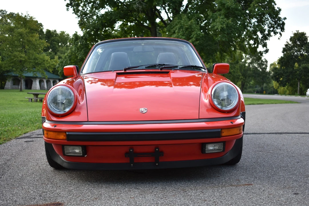 1985 Porsche 911 Carrera 3.2 - Image 17 of 31