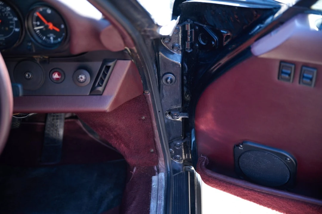 1985 Porsche 911 Carrera 3.2 - Image 24 of 30
