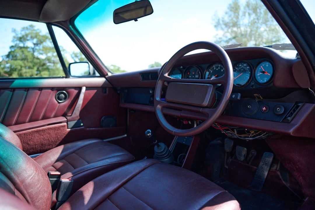 1985 Porsche 911 Carrera 3.2 - Image 26 of 30