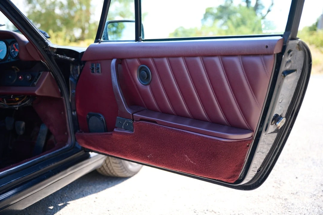 1985 Porsche 911 Carrera 3.2 - Image 27 of 30