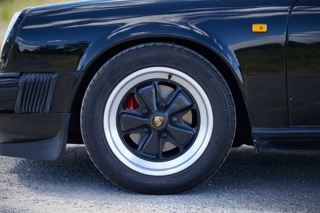 1985 Porsche 911 Carrera 3.2 - Image 18 of 30