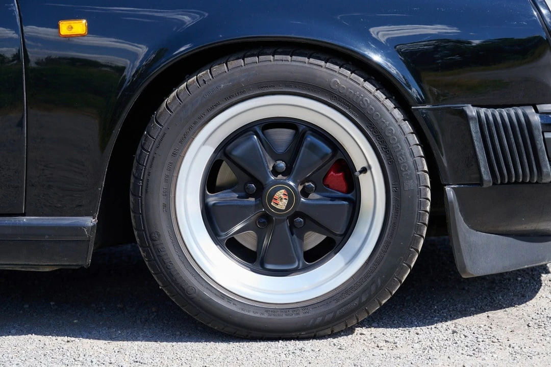 1985 Porsche 911 Carrera 3.2 - Image 20 of 30