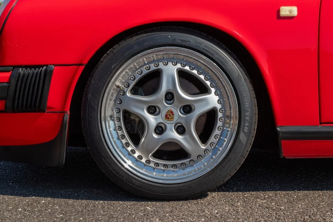 1985 Porsche 911 Carrera 3.2 - Image 21 of 30