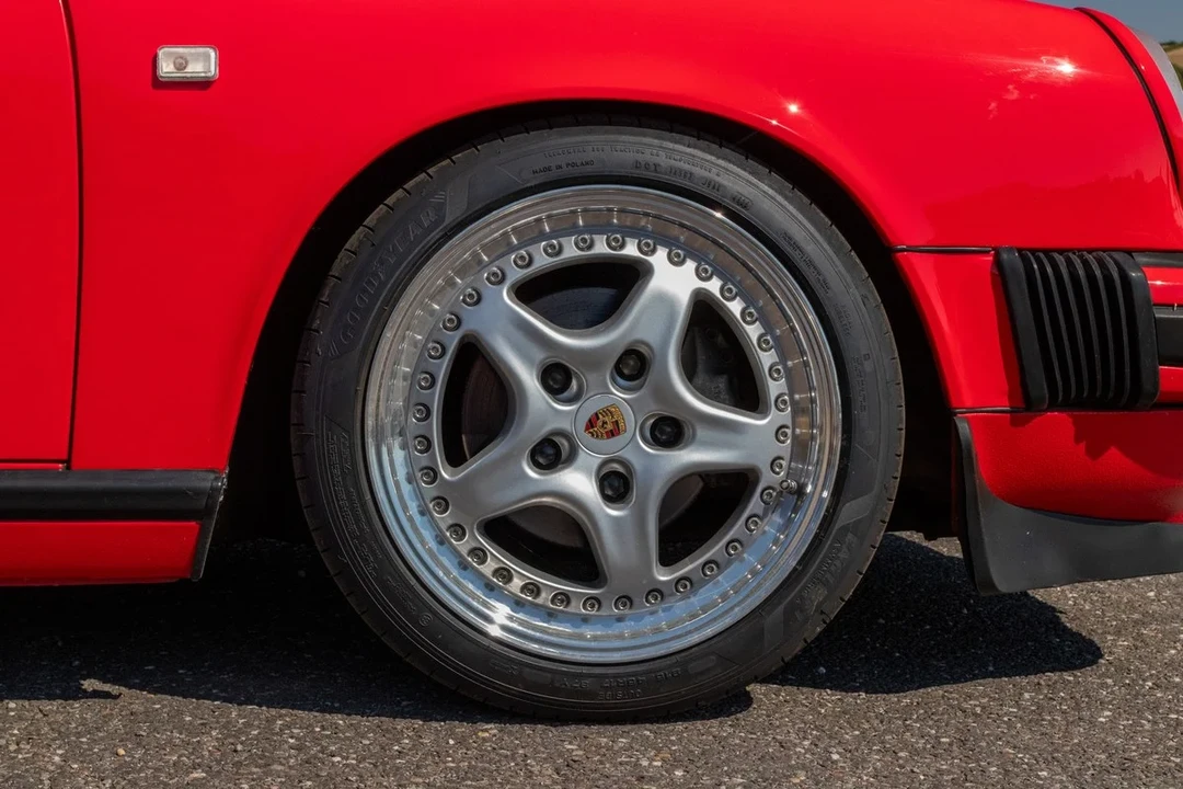 1985 Porsche 911 Carrera 3.2 - Image 22 of 30