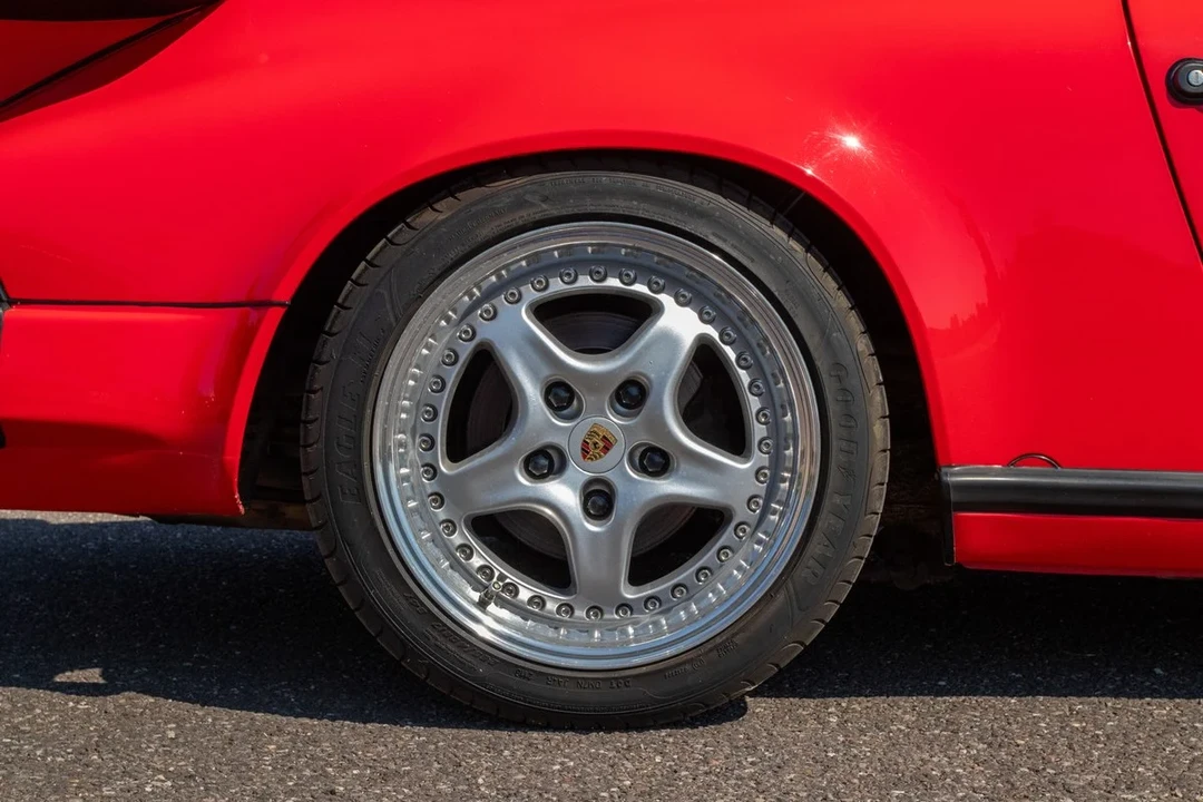 1985 Porsche 911 Carrera 3.2 - Image 23 of 30