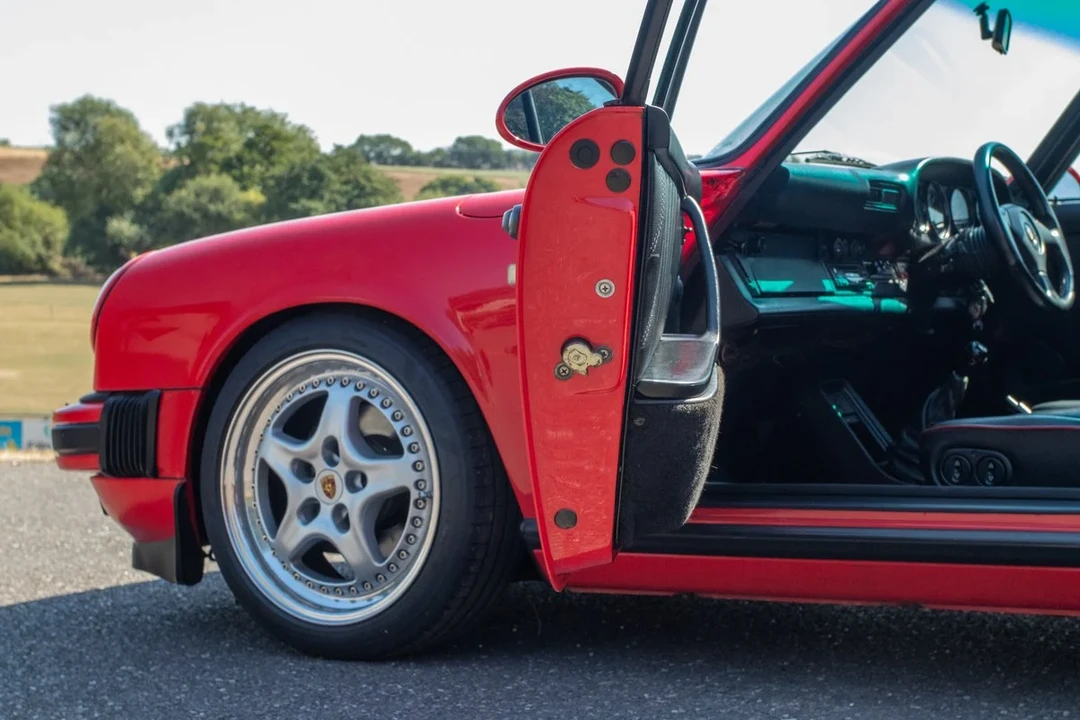 1985 Porsche 911 Carrera 3.2 - Image 26 of 30